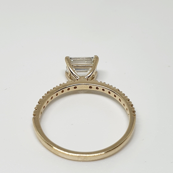 1.01 Ct East-West Emerald Lab Grown Diamond Ring - Picture 10 of 13